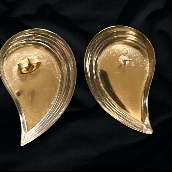 Vintage Stud Silver Teardrop Shape Design With Black Onyx Enamel Earrings - Picture 4 of 5